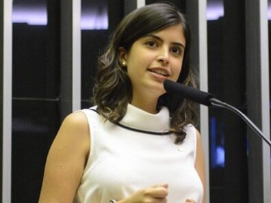 Tábata Amaral